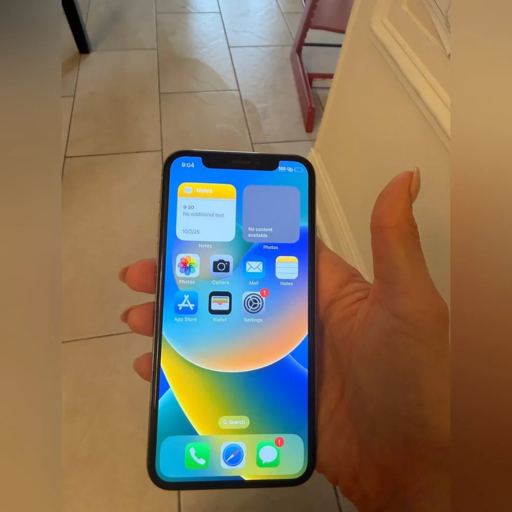 Apple iPhone X 64GB Silver – Unlocked – iOS 16.7 – Works Great – See Details